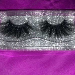 Lashes